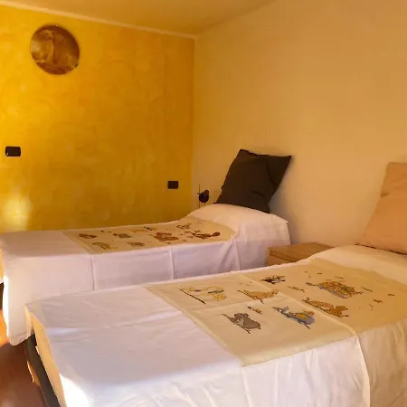 The Children Smile - Holiday With Parking Casa vacanze
