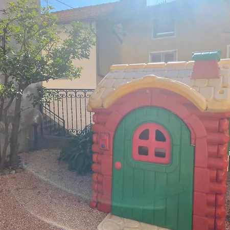 The Children Smile - Holiday With Parking Casa vacanze *